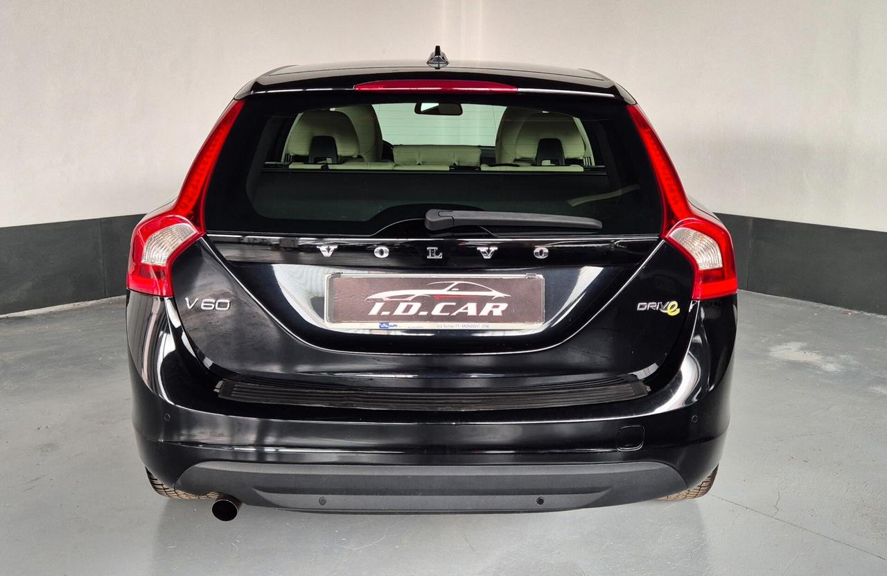Volvo V60 D2 1.6 Powershift Summum