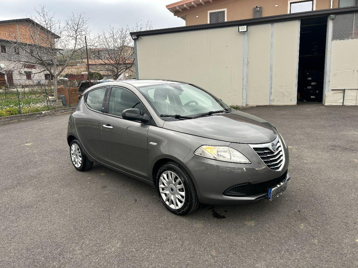 LANCIA - Ypsilon - 1.2 69 CV 5 porte Platinum