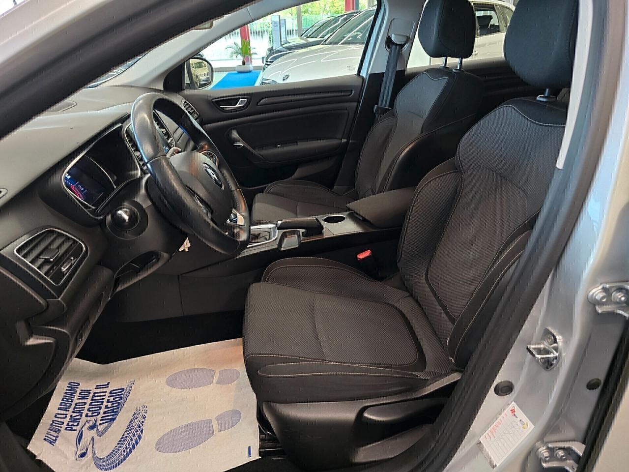 Renault Megane Sporter dCi 115 CV EDC Bus. 2019