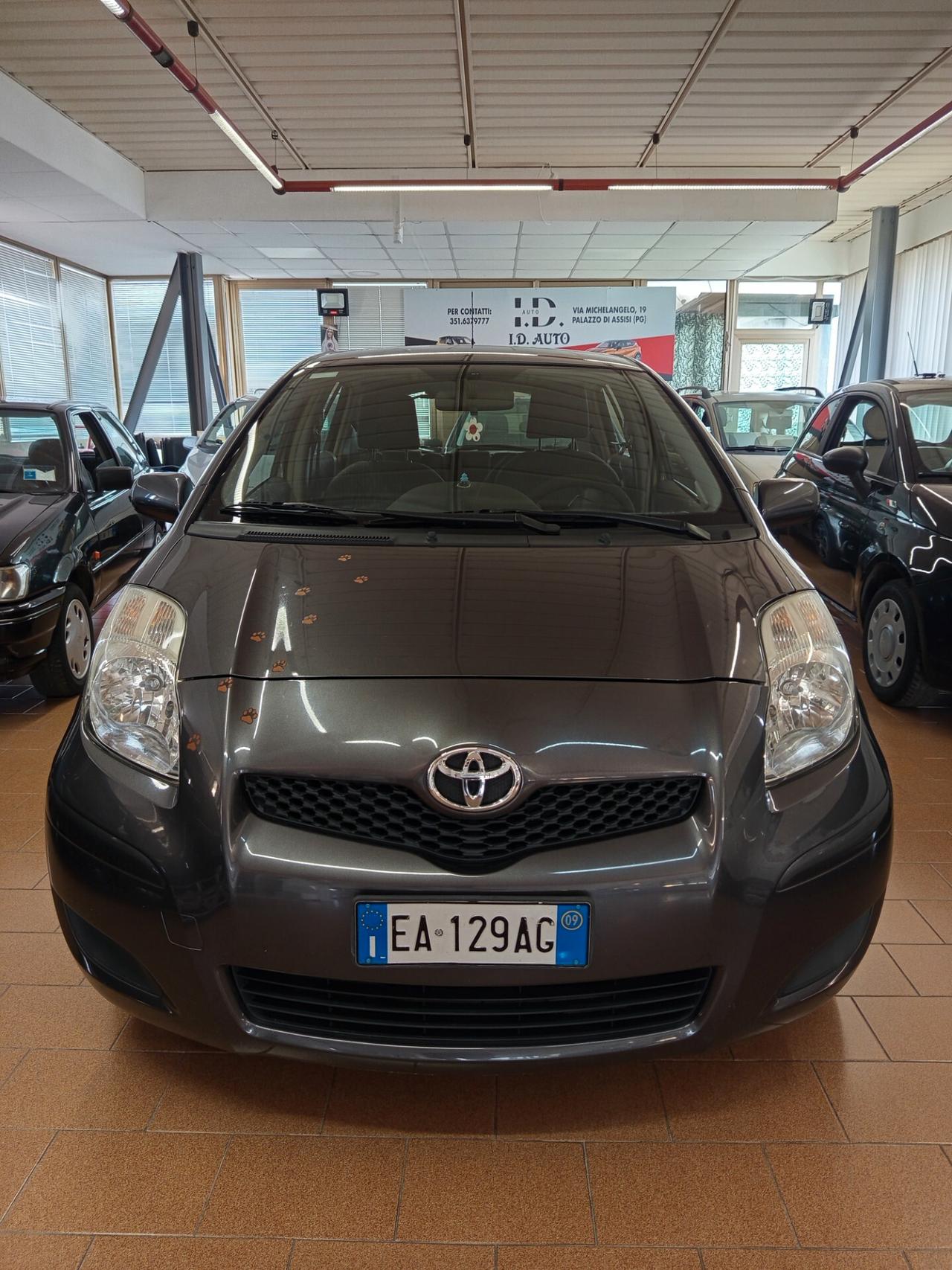 Toyota Yaris 1.3 5 porte, 124 Mila chilometri ok neopatentati
