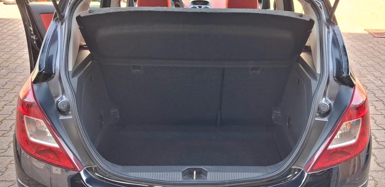 Opel Corsa 1.2 5porte Enjoy NeopatentatiOK