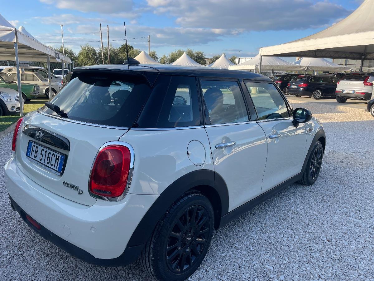 MINI - Mini - 1.5 Cooper D Business XL