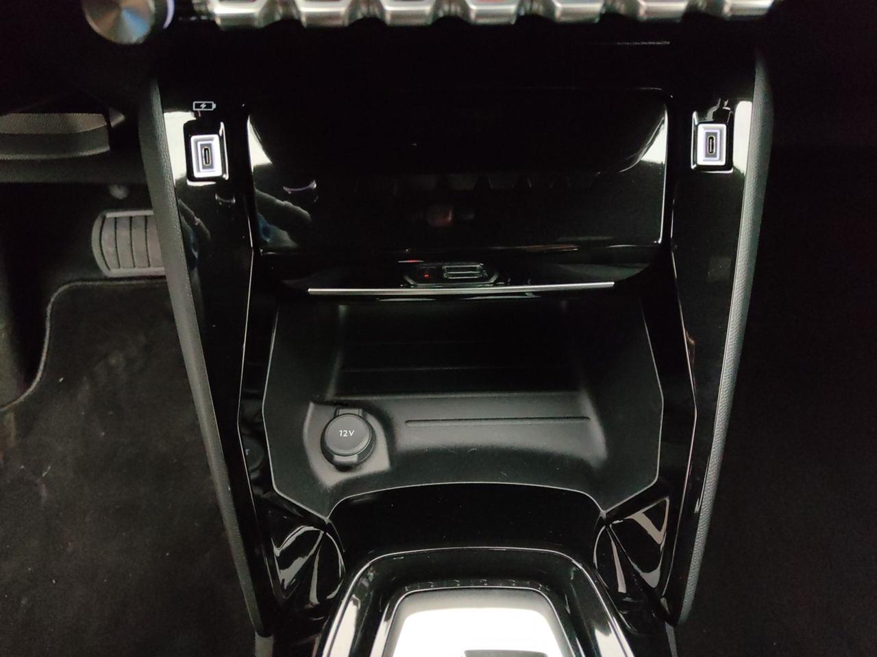 PEUGEOT 2008 II 2020 1.2 PURETECH 130CV ALLURE EAT8