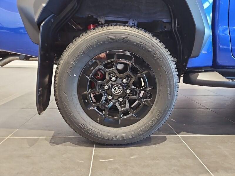 Toyota Hilux 2.8 D-4D A/T 4WD 4 porte Double Cab GR SPORT