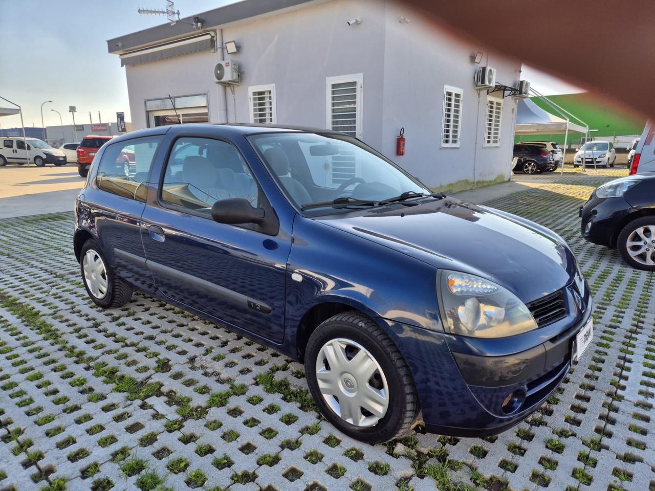 Renault Clio 1.2 cat 3 porte Confort Authentique