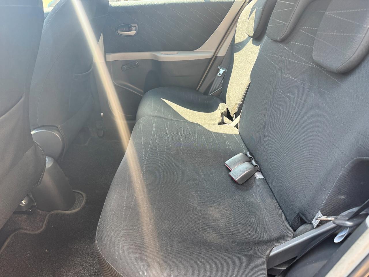 Toyota Yaris 1.3 5 porte Navi NEOPATENTATI