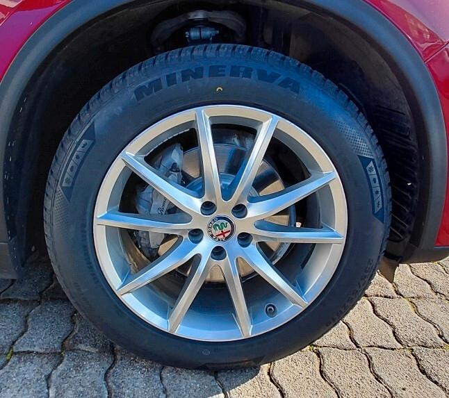 Alfa Romeo Stelvio 2.2 Turbodiesel 210 CV AT8 Q4 Business