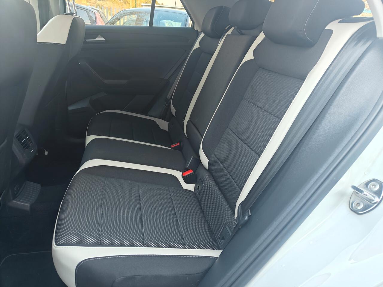 Volkswagen T-Roc 1.6 TDI SCR Style BlueMotion Technology