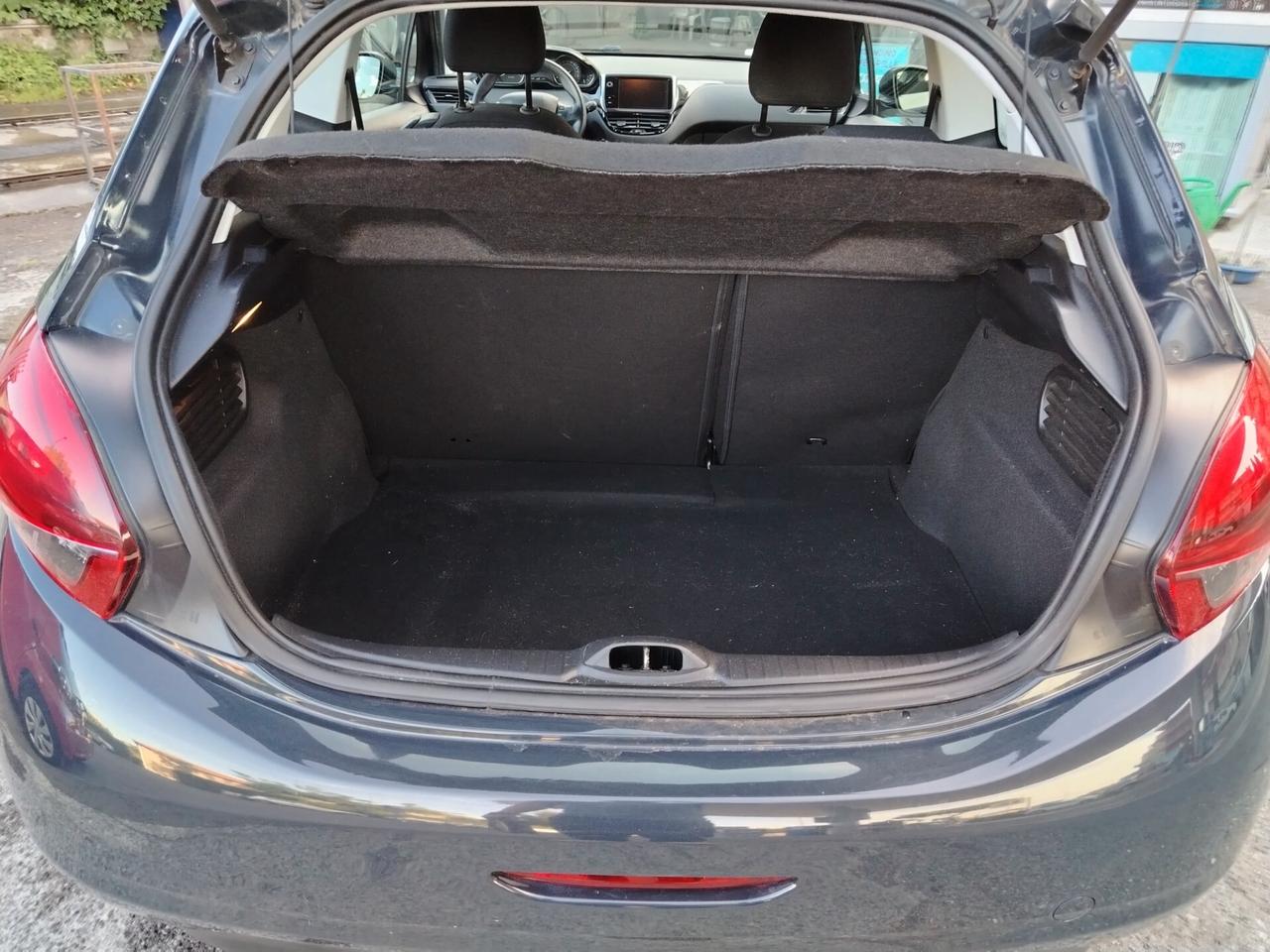 Peugeot 208 PureTech 82 3 porte Access