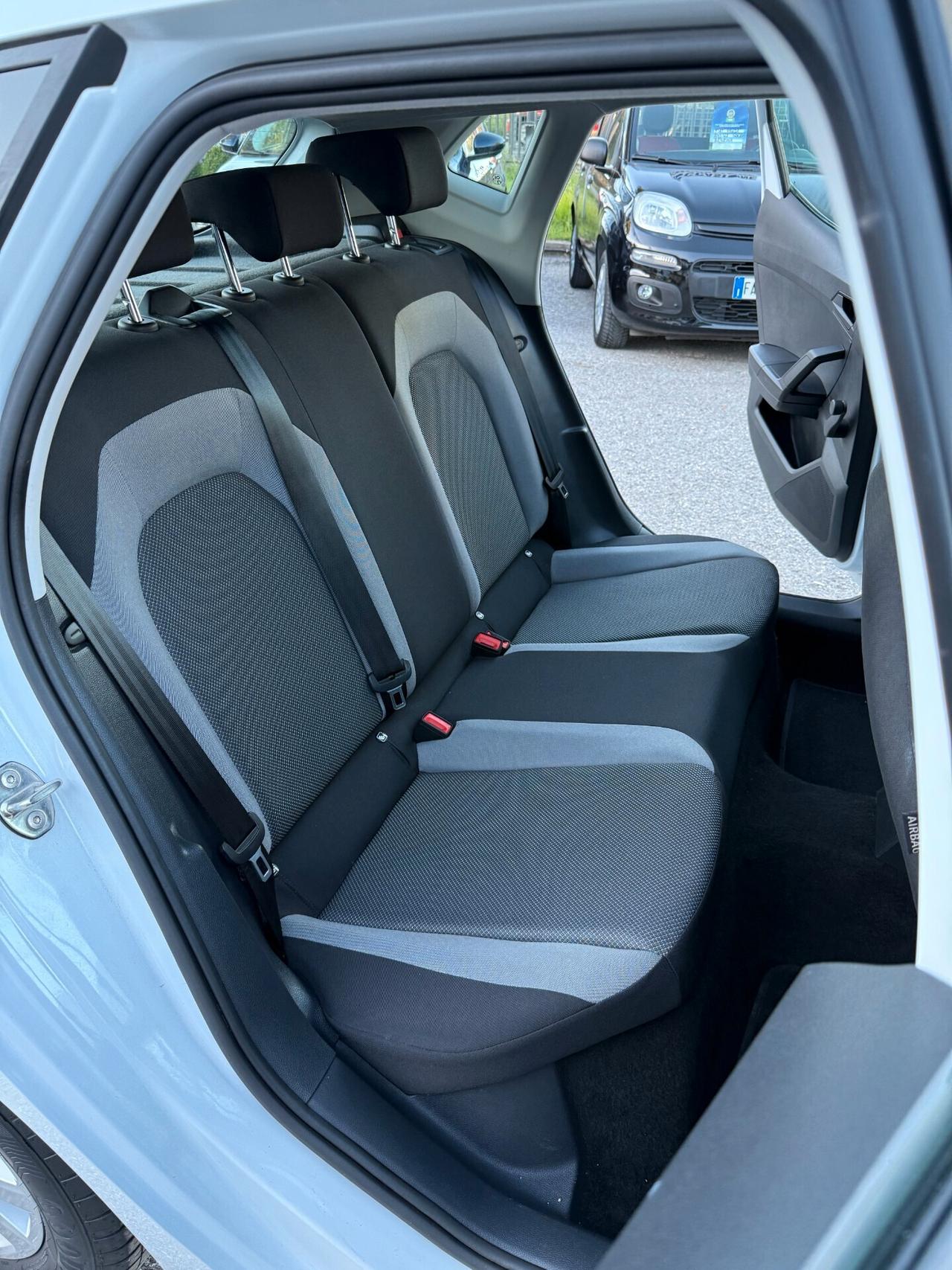"UNA CHICCA " Seat Ibiza 1.6 TDI 95 CV Business Sport