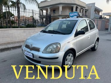 Toyota Yaris 1.0 benzina 5 porte Clima+Idroguida