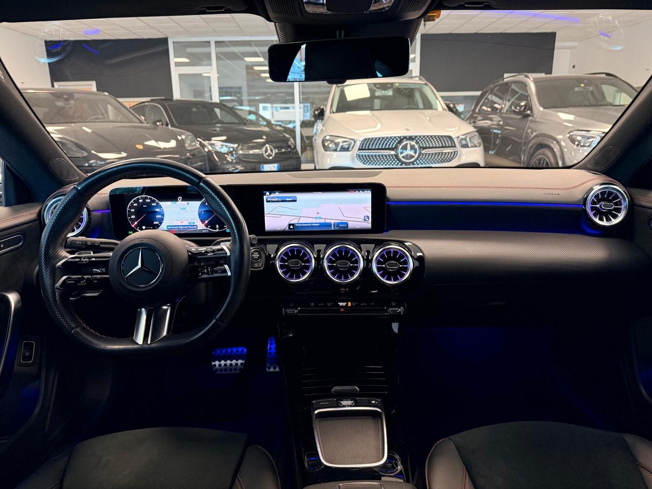 Mercedes-benz CLA 180