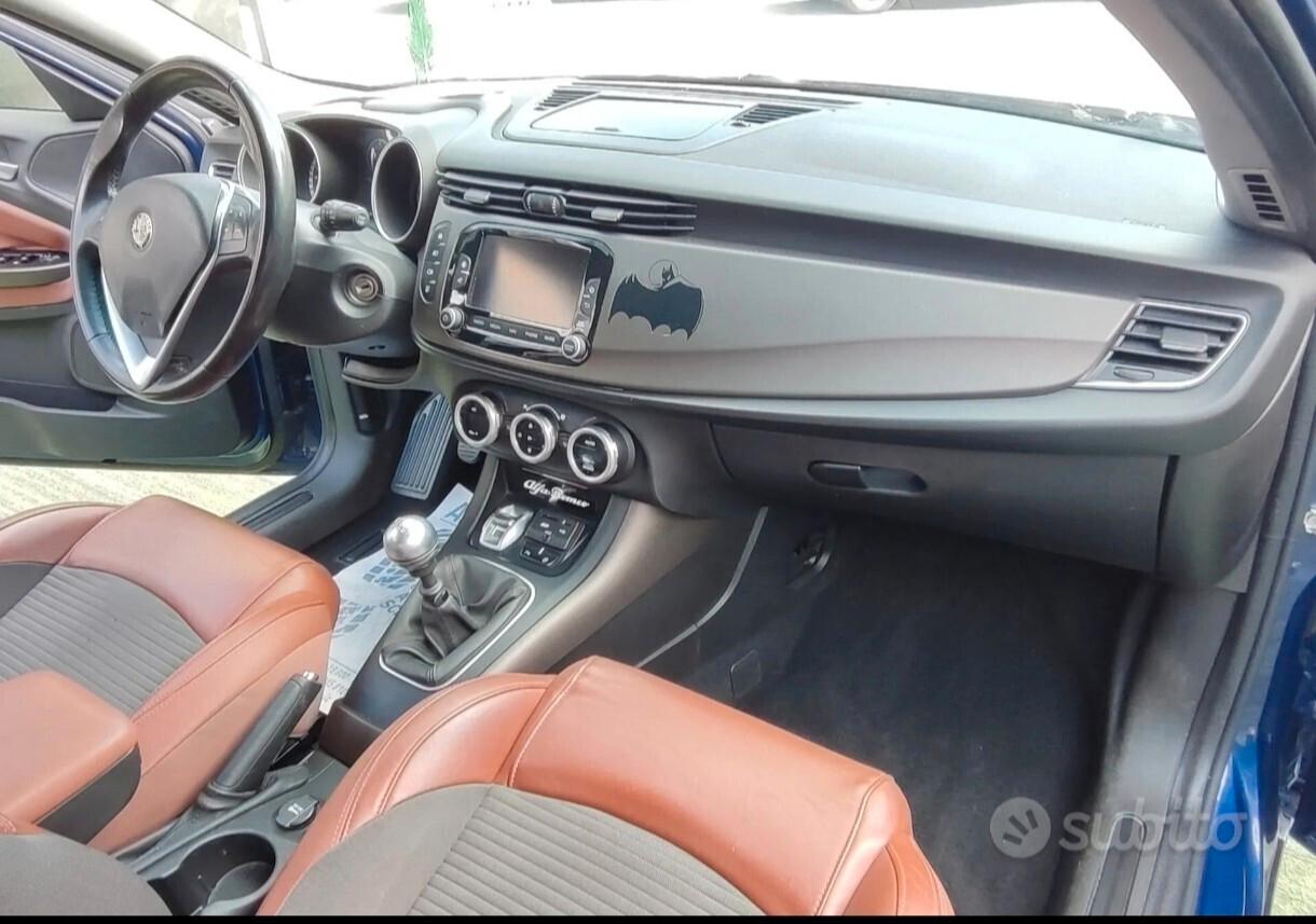 Alfa Romeo Giulietta 1.6 JTDm-2 120 CV Exclusive