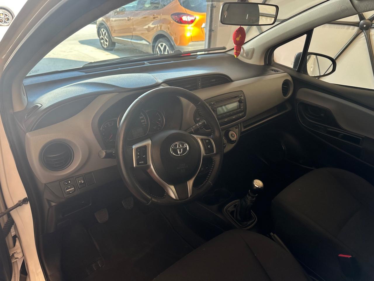Toyota Yaris 1.4 D-4D 5 porte Lounge