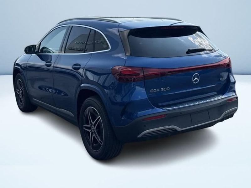 Mercedes-Benz EQA 300 4MATIC AMG Line Advanced