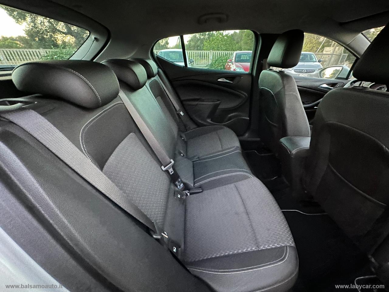 OPEL Astra 1.0 T Innovation