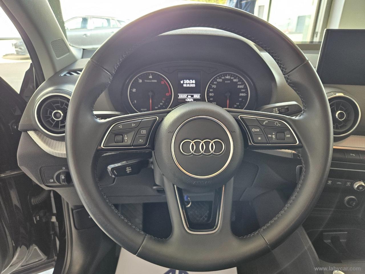 AUDI Q2 30 TDI S tronic Business