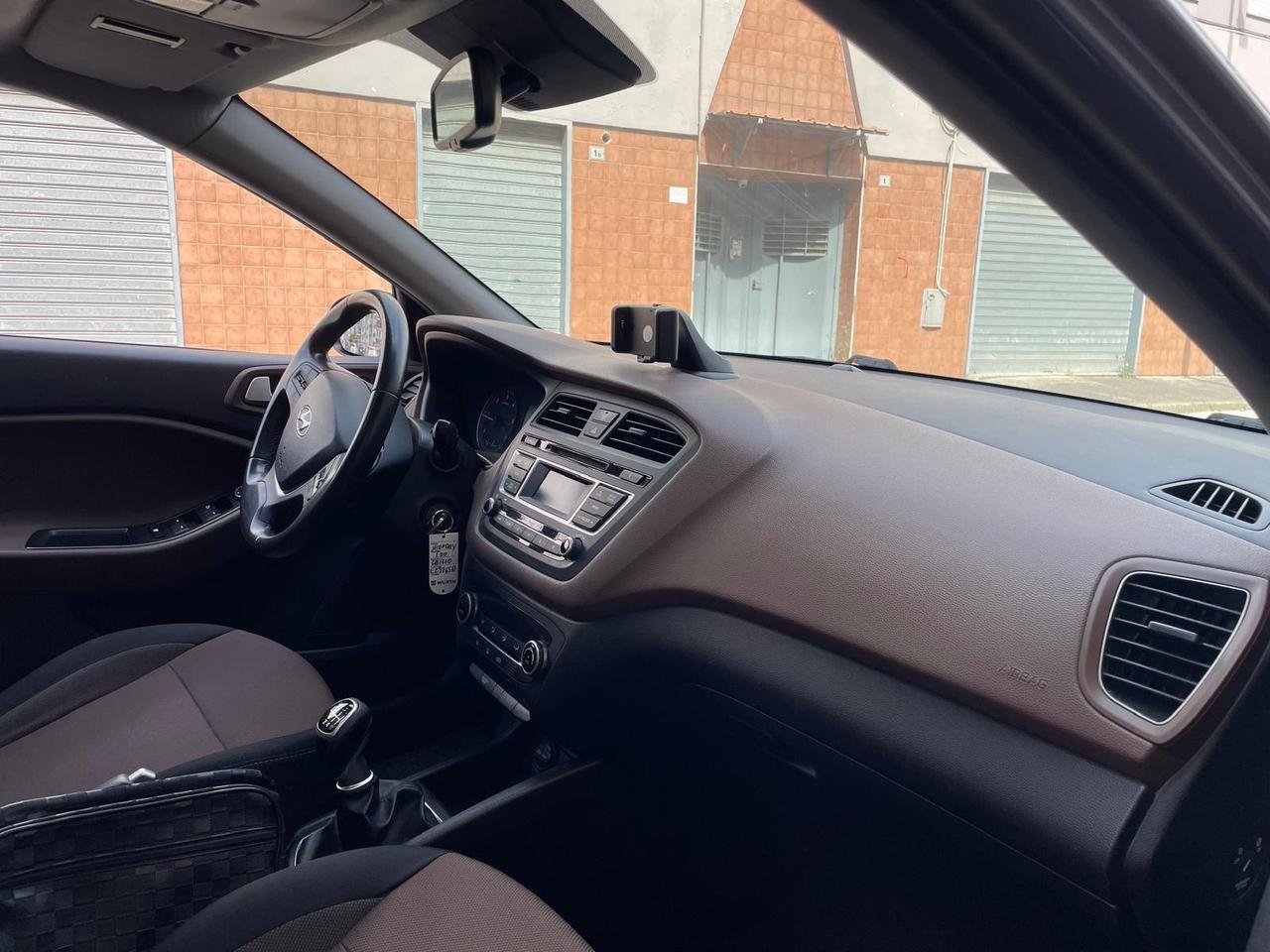 Hyundai i20Restayling 1.1Diesel5 porte 90milaKM IperFull