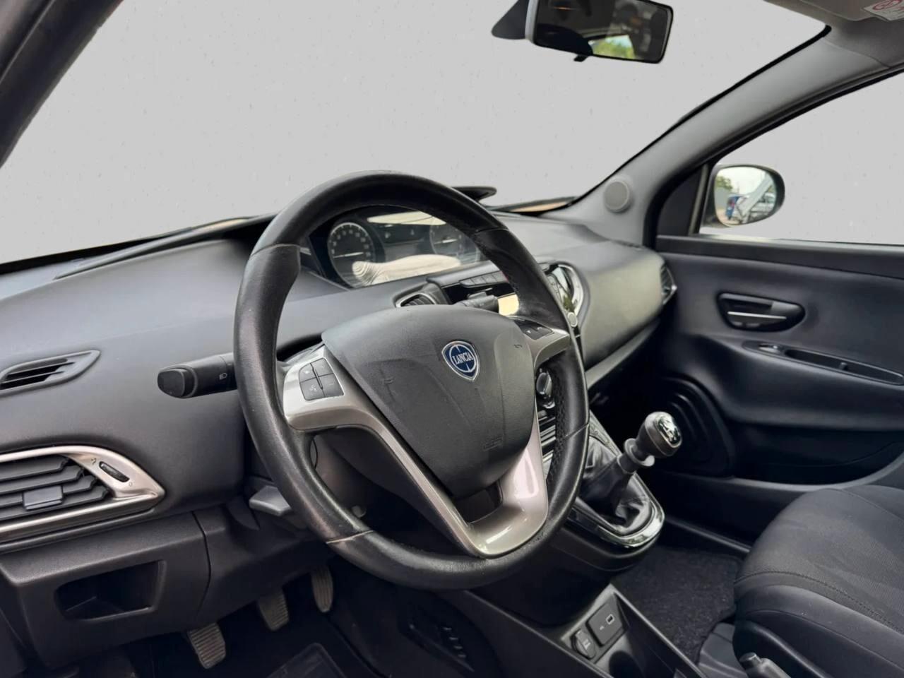 Lancia Ypsilon 1.2 69 CV 5 porte S&S Gold 2019