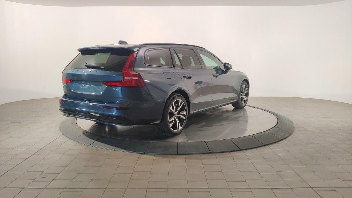 VOLVO V60 B4 Mild Hybrid Automatico Plus Dark