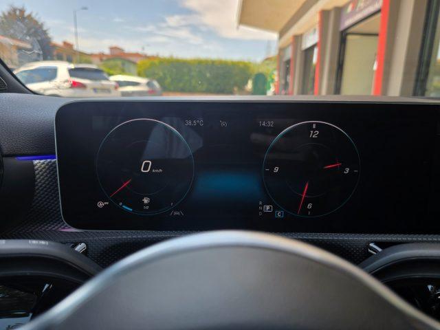 MERCEDES-BENZ A 200 d Automatic LED Ambient 64 MBux Navi NIGHT Pack 18
