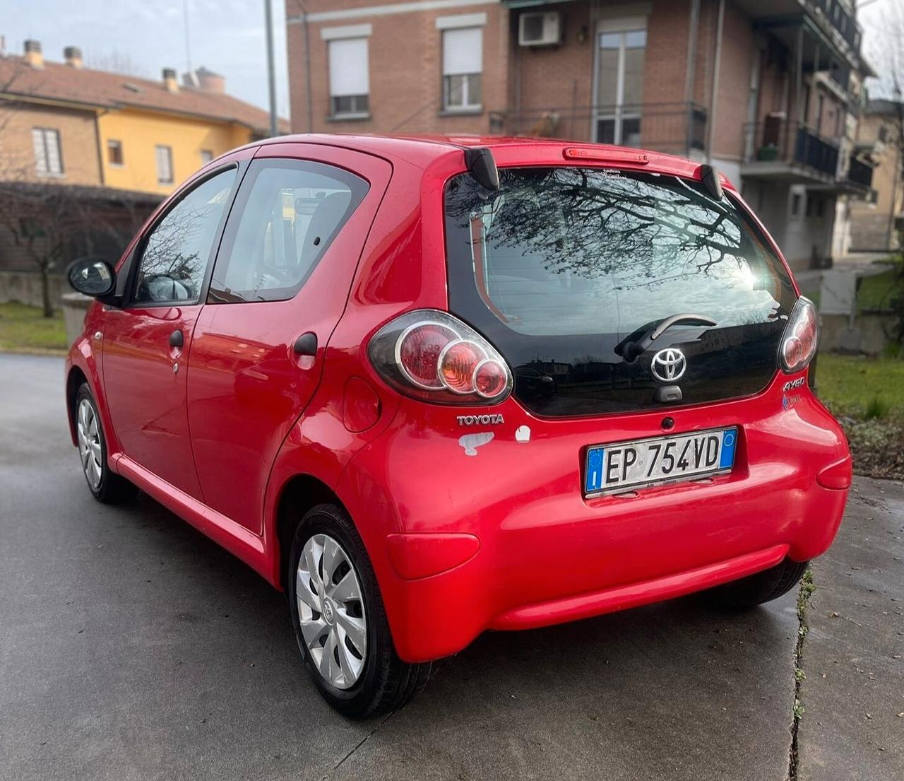 Toyota Aygo 1.0 12V VVT-i 5 porte Active Connect