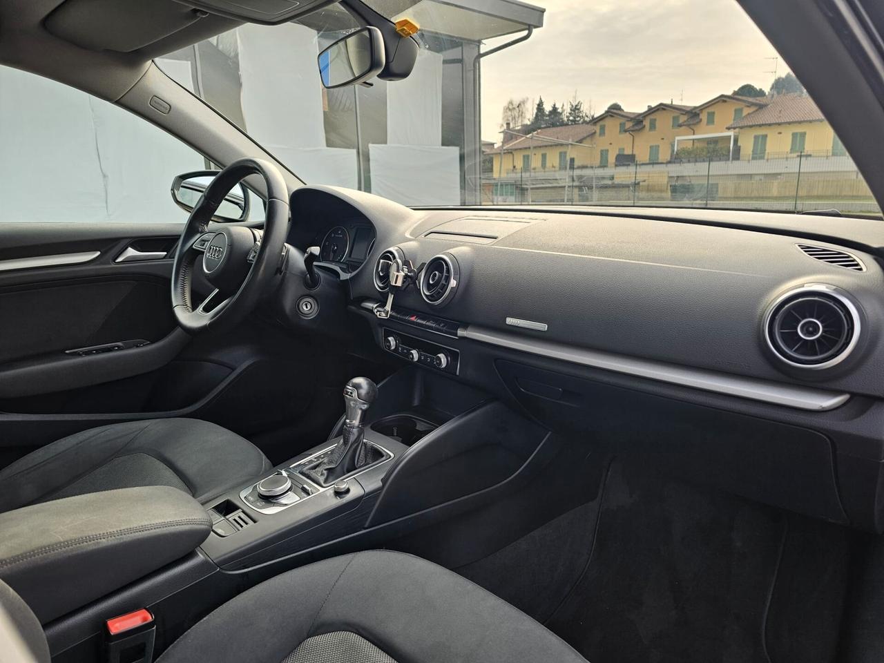 Audi A3 1.6 S tronic Sport