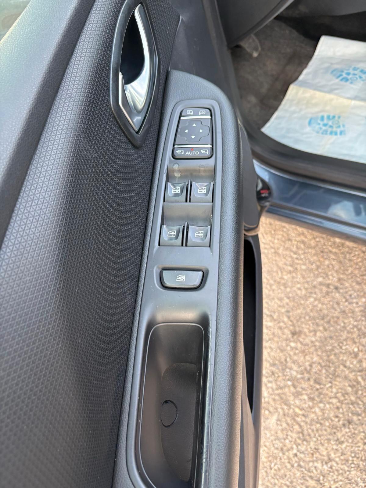 Renault Clio TCe 120CV Start&Stop 5 porte Energy Excite