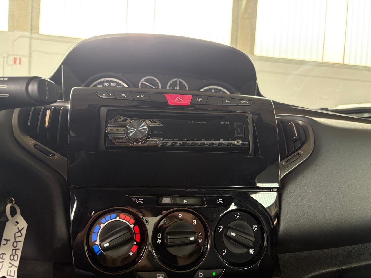 Lancia Ypsilon 1.2 69 CV 5 porte Elle
