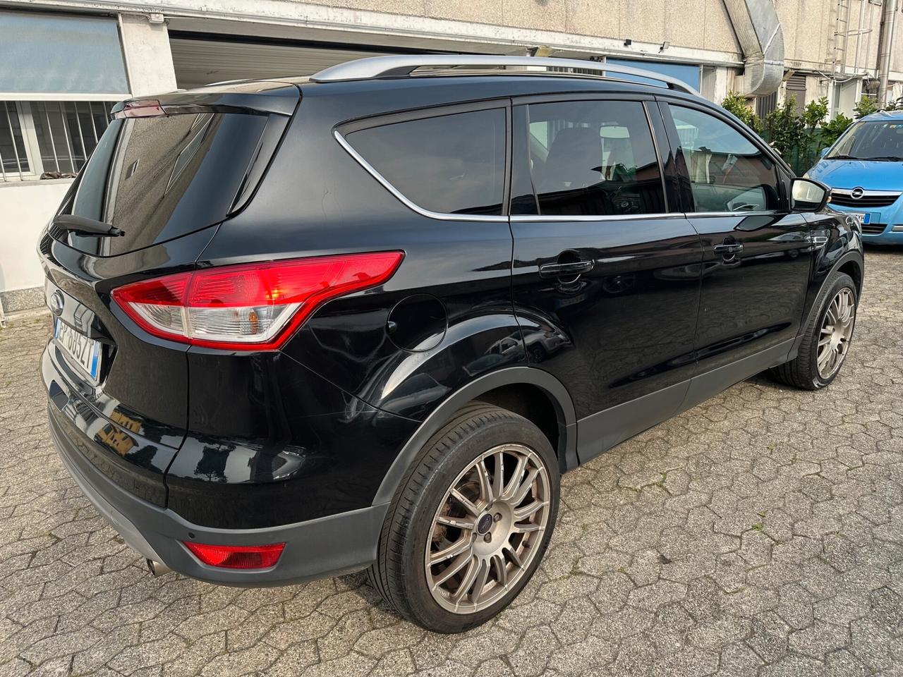 Ford Kuga 2.0 TDCI 140 CV 4WD Powershift Titanium*EURO5*FULL
