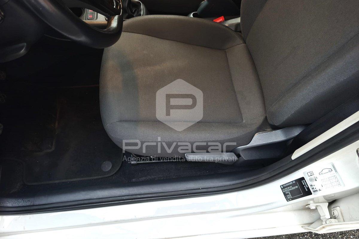 VOLKSWAGEN 1.0 5p. move up!