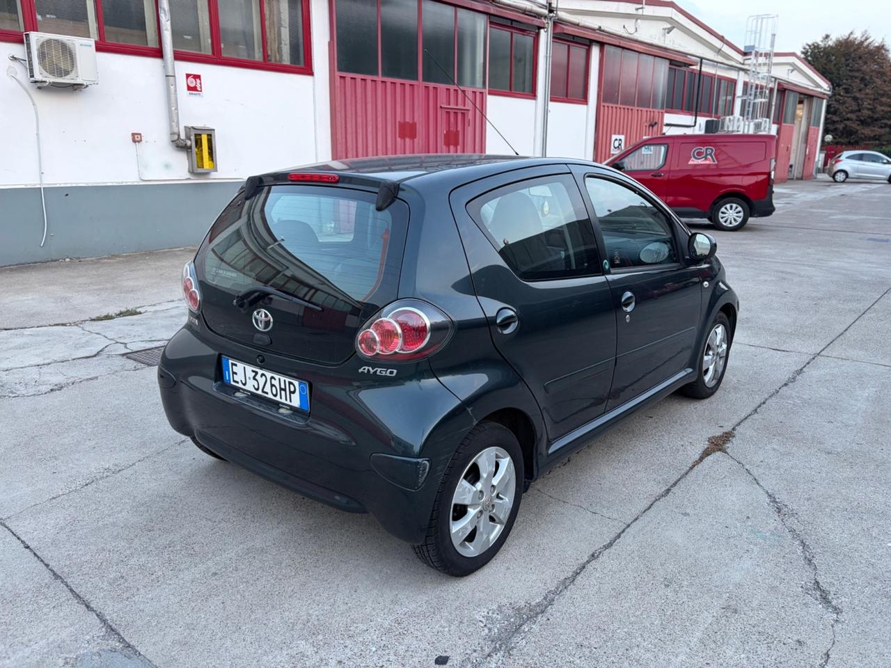 Toyota Aygo 1.0 12V VVT-i 5 porte Now Connect
