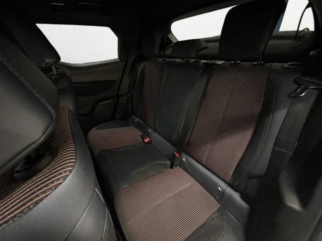 DS AUTOMOBILES DS 3 Crossback BlueHDi 130 aut. Ines De La Fressange KM 98.200