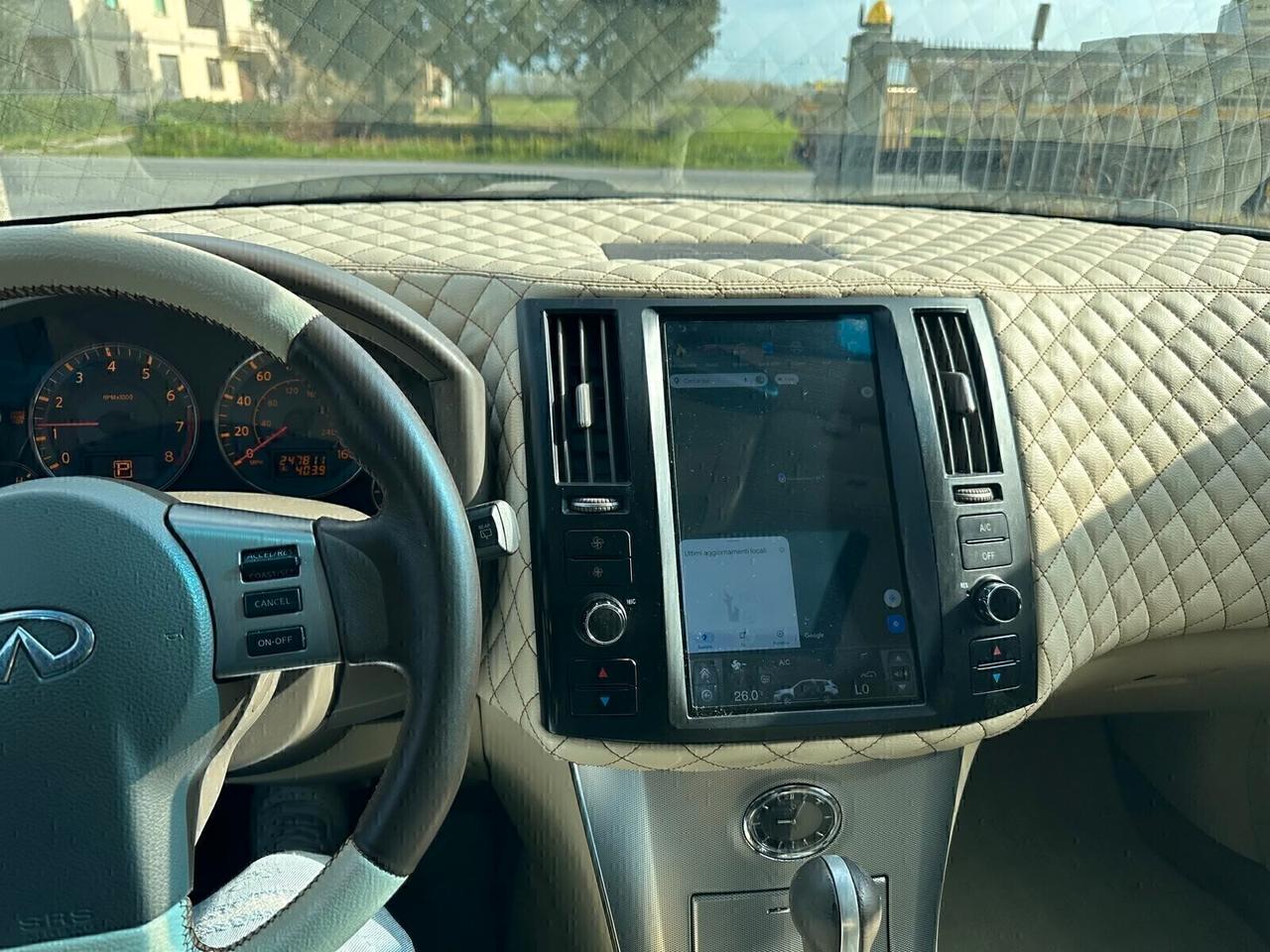 Infiniti FX 35 GPL GANCIO TRAINO