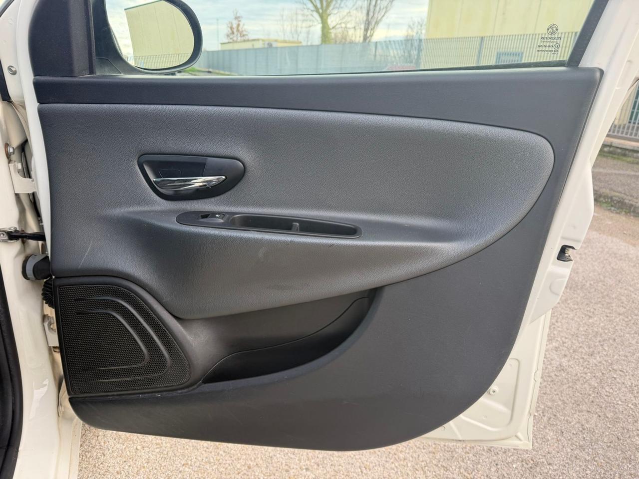 Lancia Y 1.3 MJT Platinum 117000 km GARANZIA 12 m