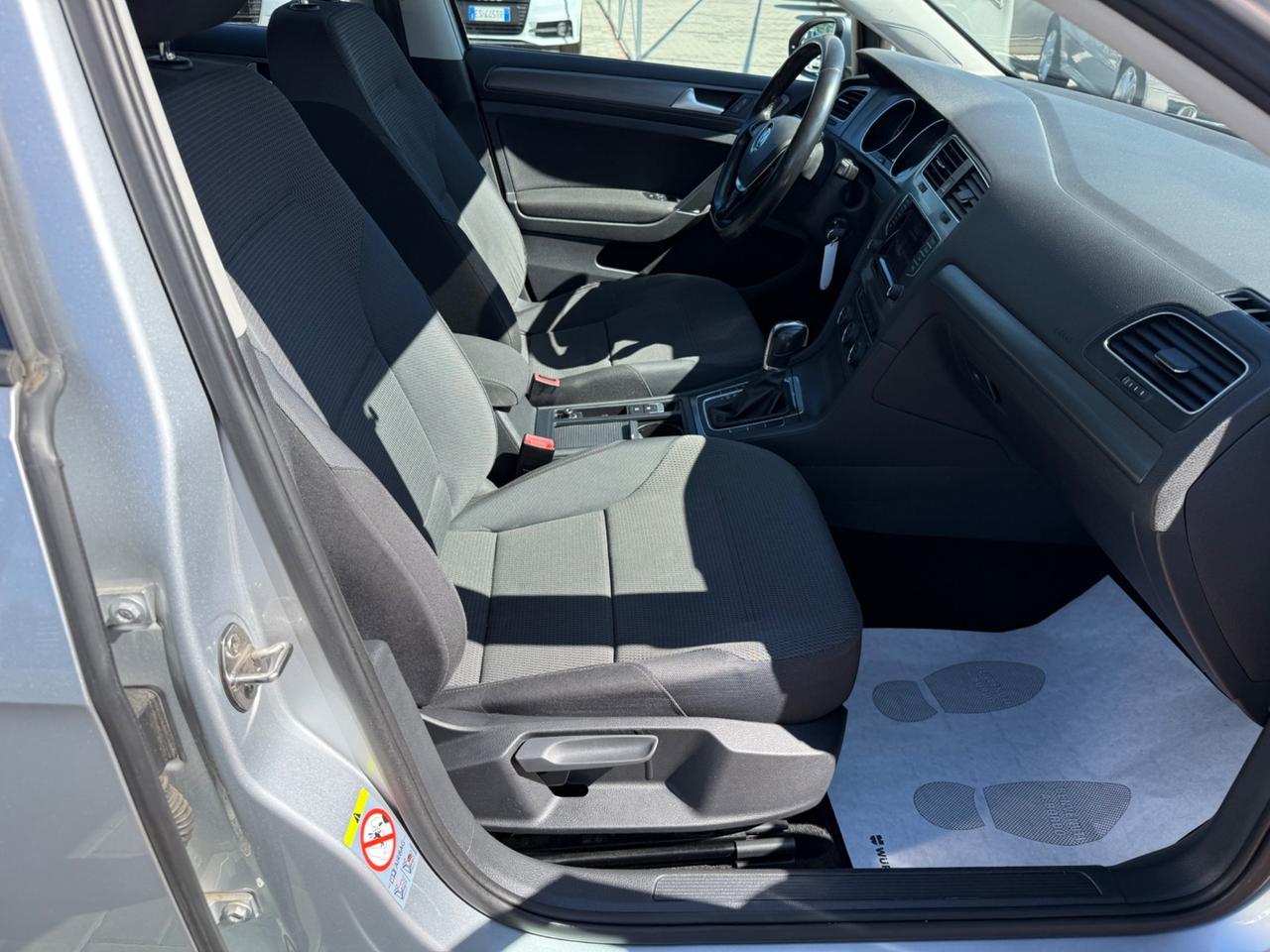 Volkswagen Golf 1.6 TDI DSG 5p. Comfortline BlueMotion Tech.