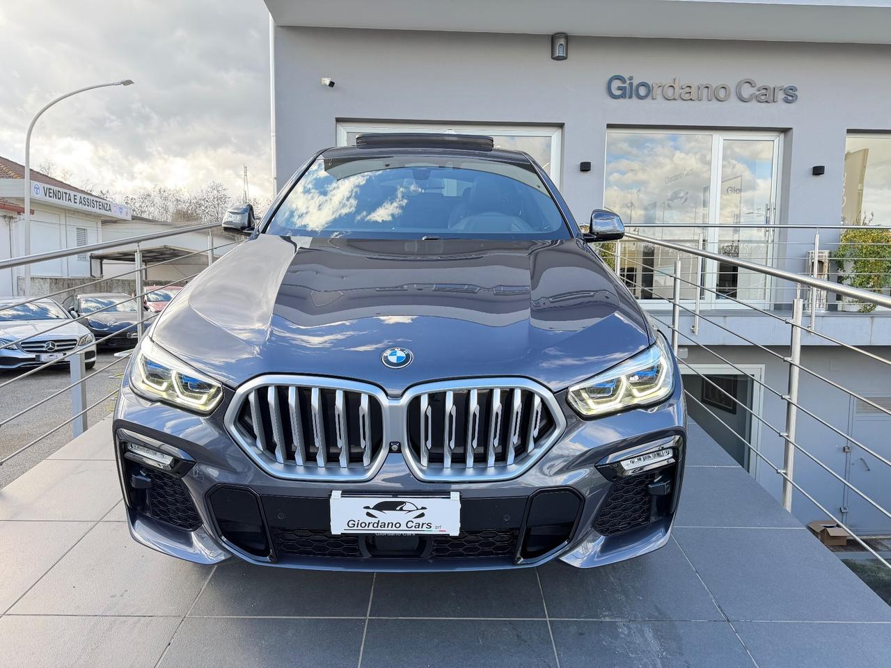 Bmw X6 xDrive30d Msport tetto apribile full in garanzia