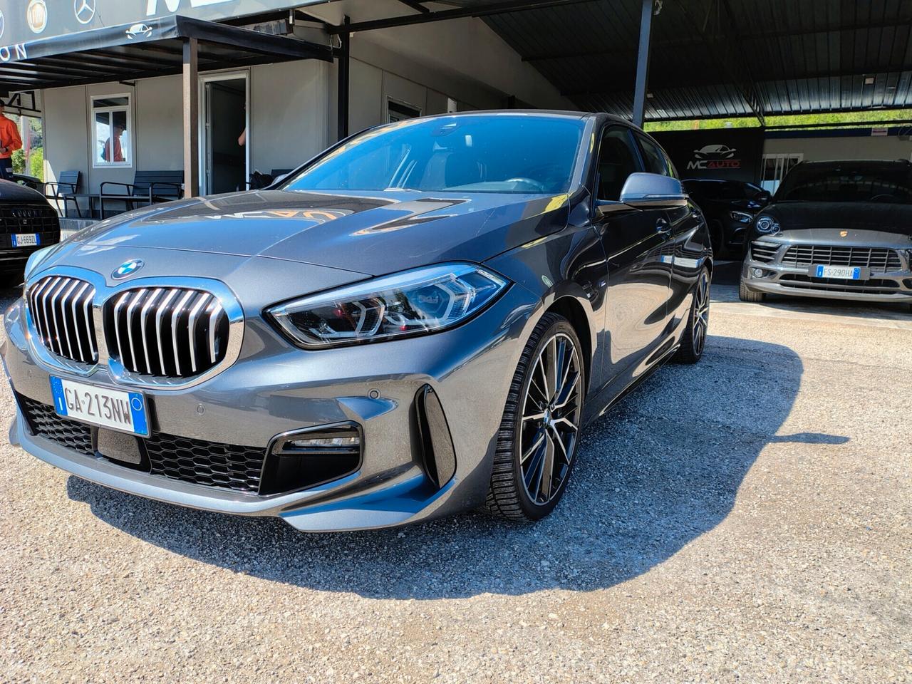 Bmw 116 116d 5p. Msport