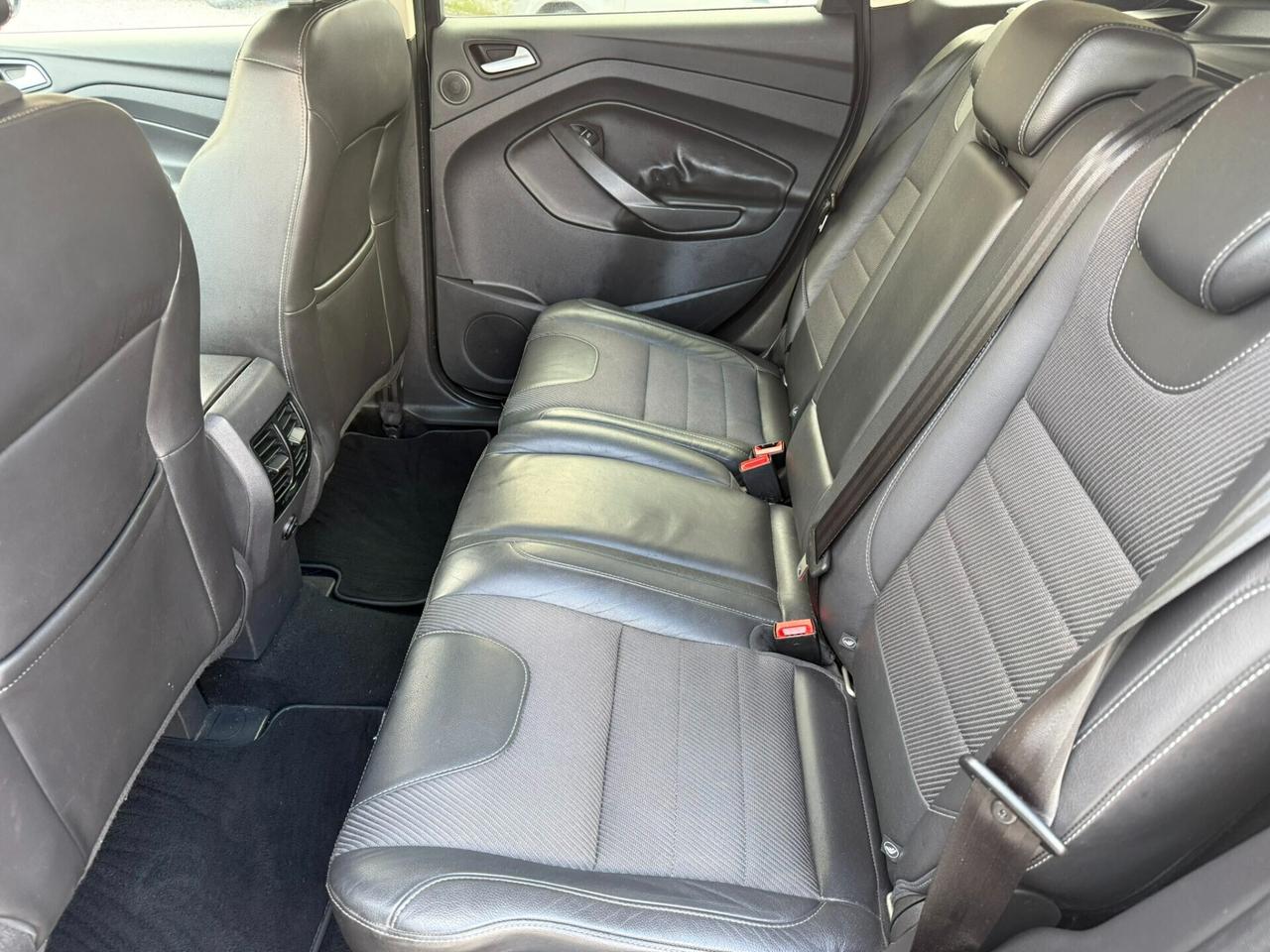 Ford Kuga 2.0 TDCI 150 CV S&S 4WD Titanium