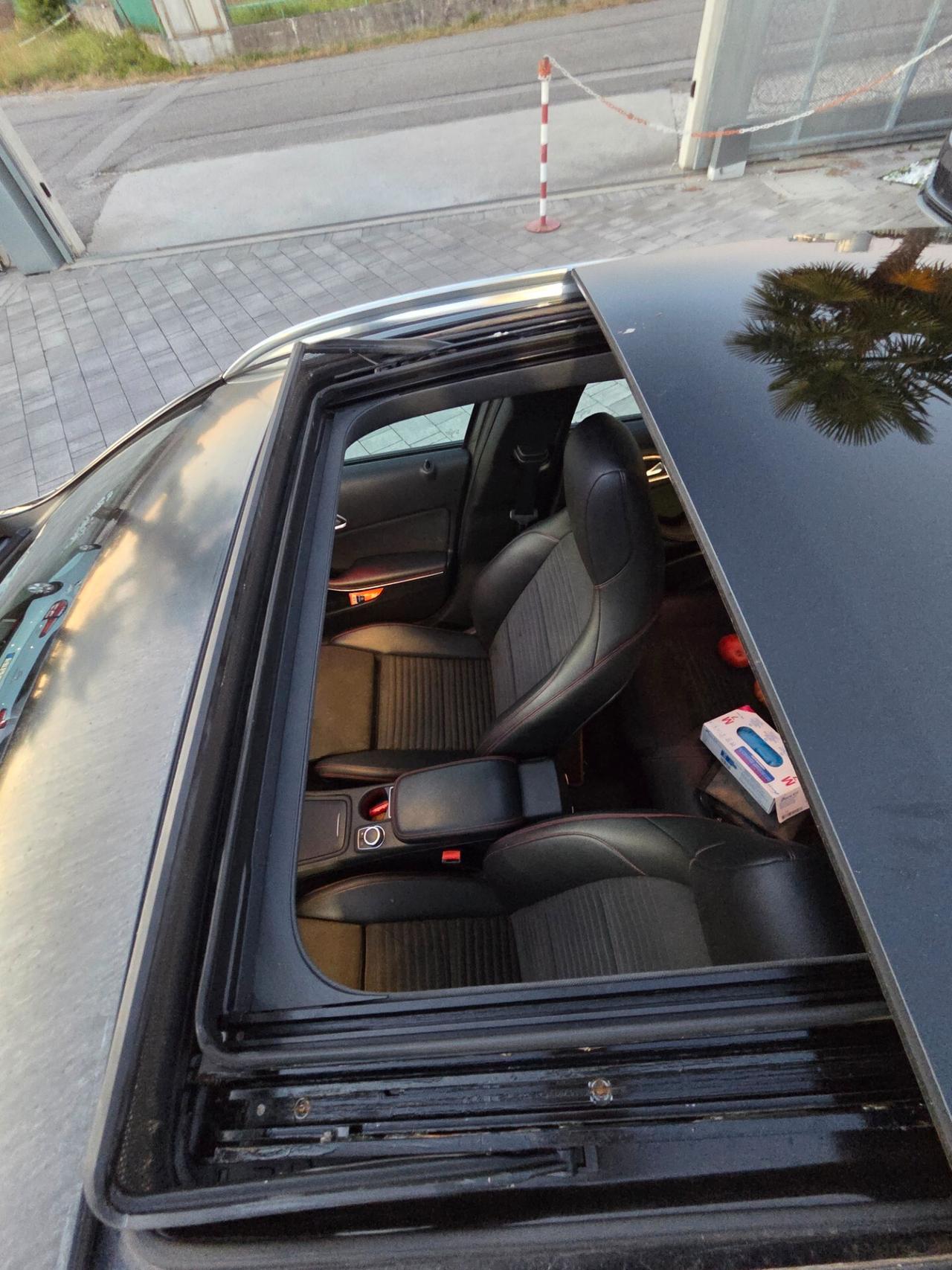 Mercedes-benz GLA 220 d Automatic 4Matic Premium Finanziabile