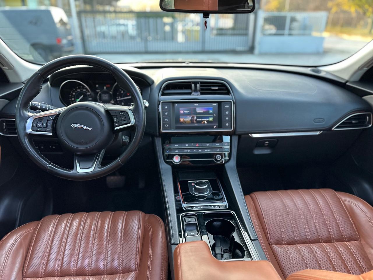 Jaguar F-Pace 2.0 D 240 CV AWD aut. Portfolio