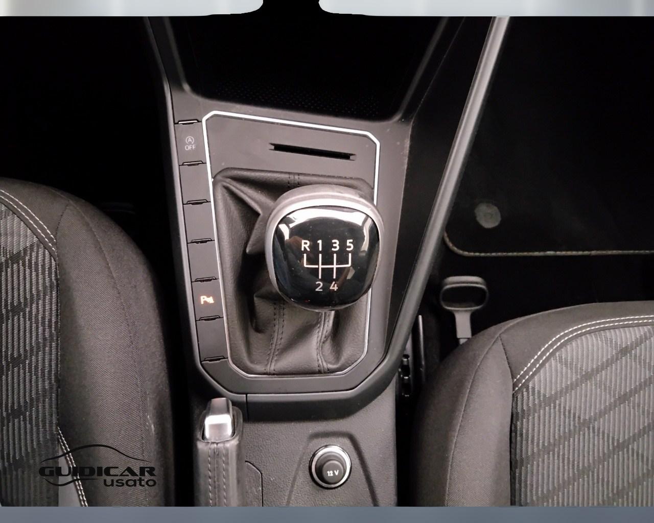 VOLKSWAGEN Polo VI 2022 - Polo 1.0 tsi R-Line 95cv