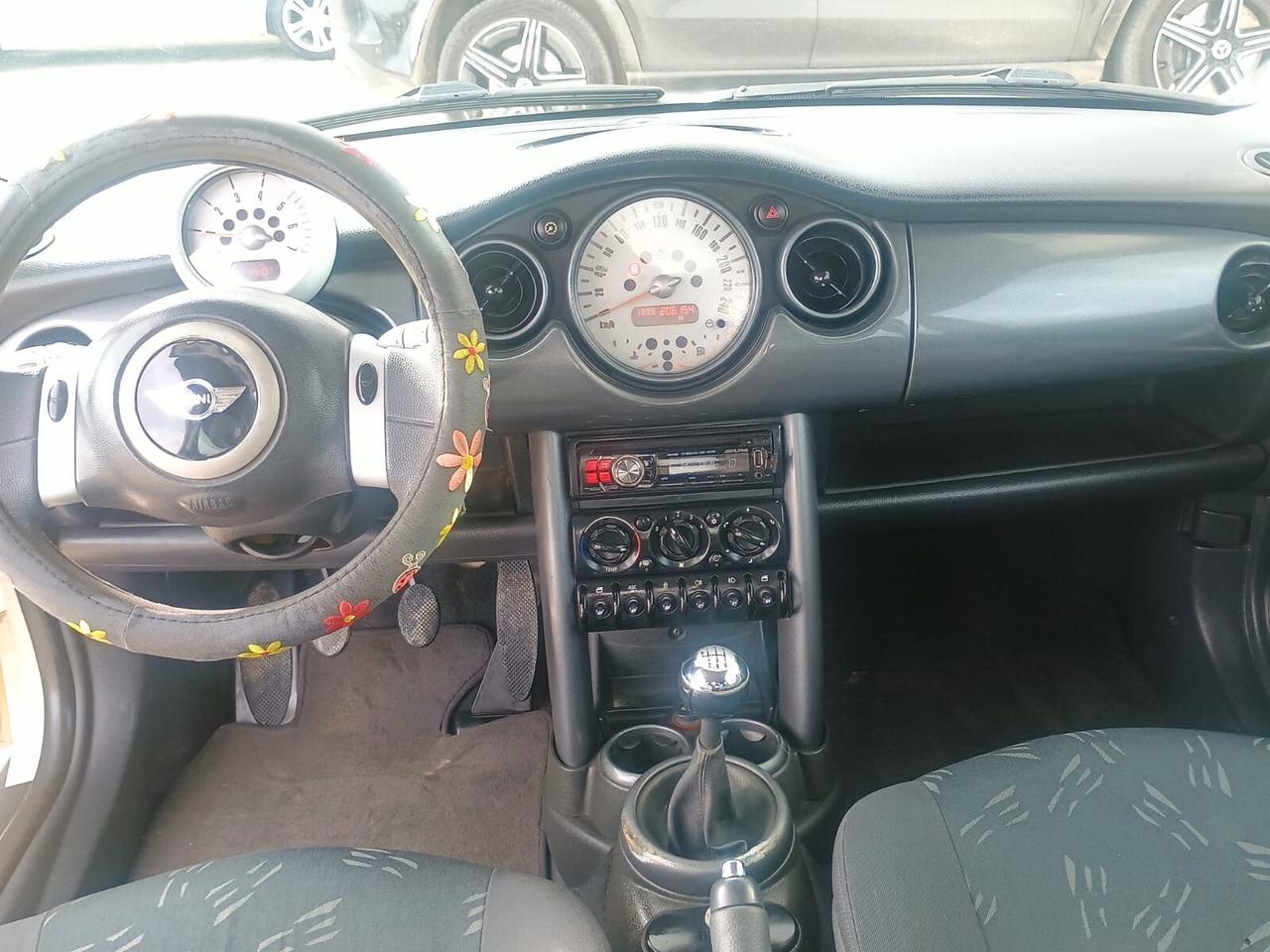 Mini 1.4 tdi One D de luxe