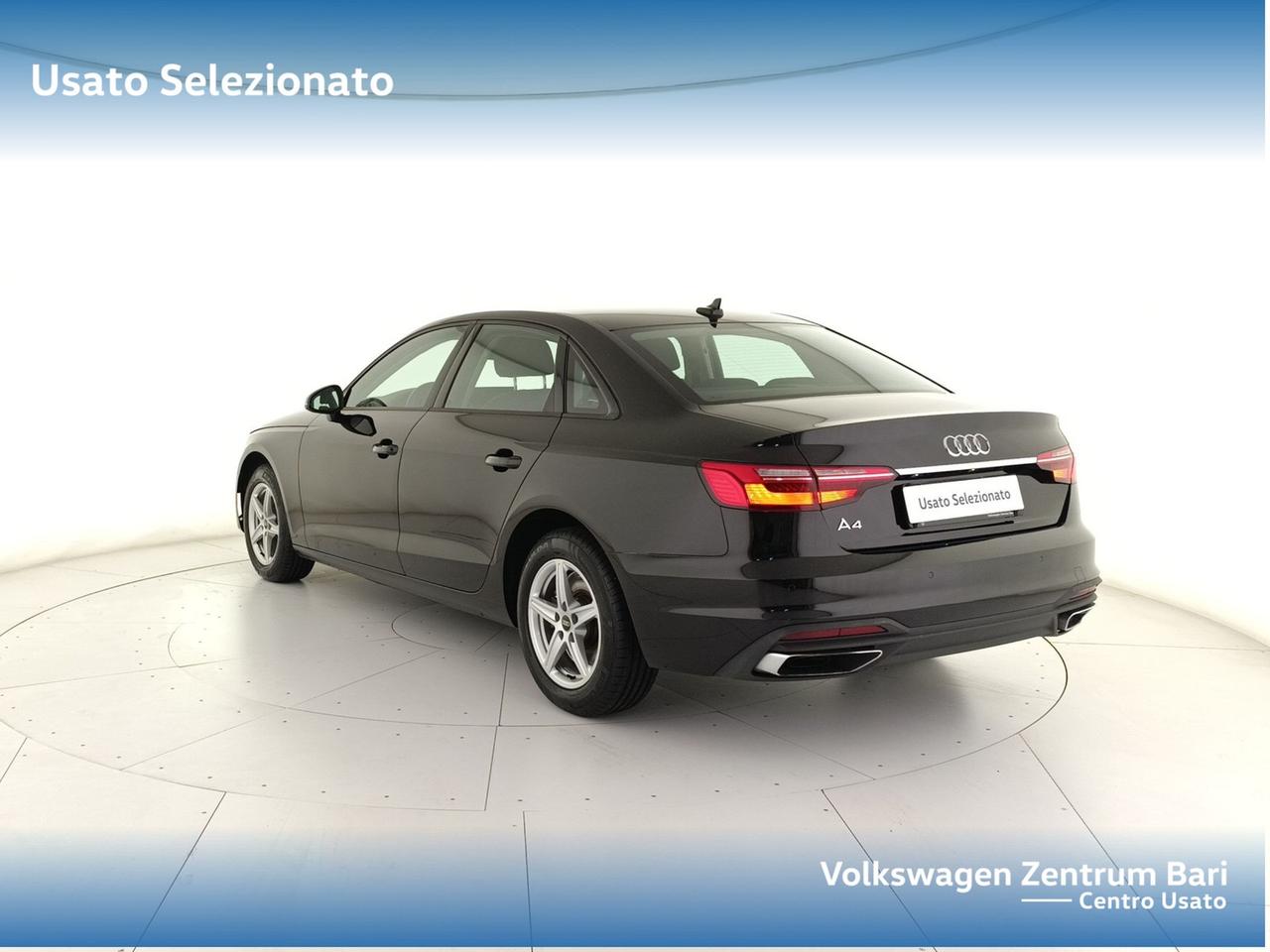 Audi A4 30 2.0 tdi mhev business 136cv s-tronic