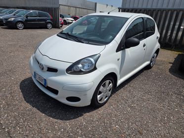 Toyota Aygo 1.0 12V VVT-i 5 porte Lounge