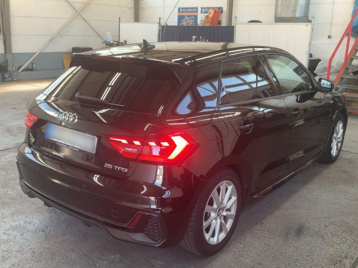 Audi A1 SPB 35 TFSI S line edition