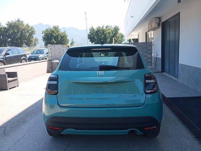 Fiat 600 BENZINA ICON 1.2 100 CV