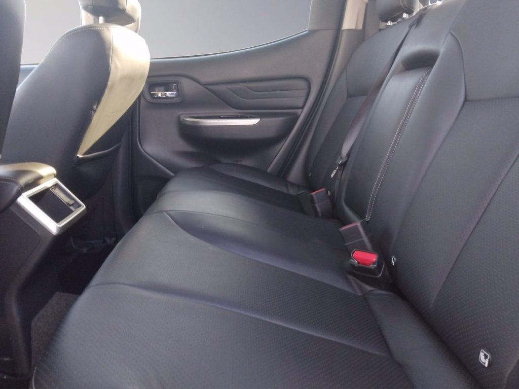 MITSUBISHI L200 d.cab 2.3d Diamond Pack 1 Intouch 4wd 150cv auto del 2022