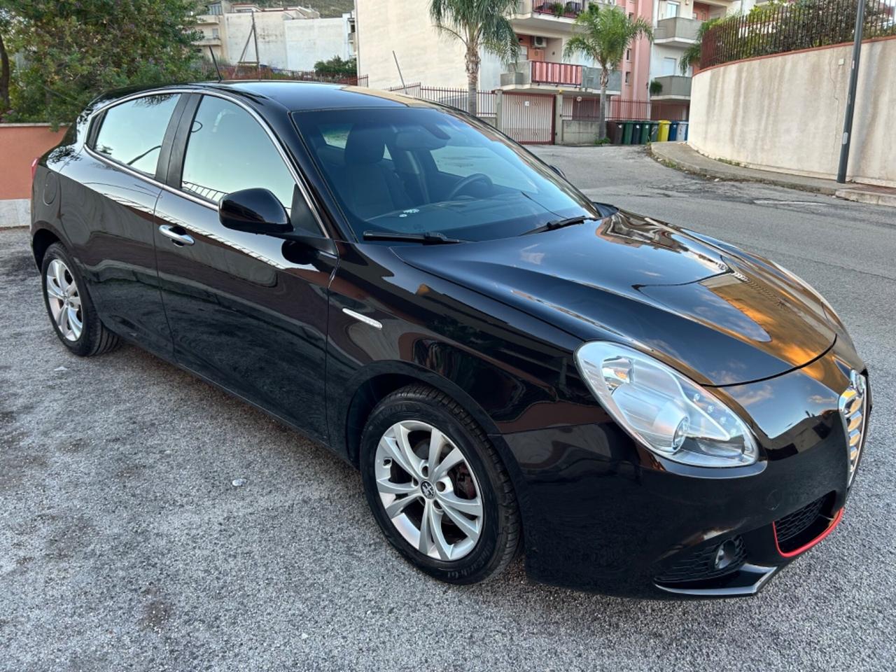 Alfa Romeo Giulietta 1.6 JTDm garanzia di 12 mesi