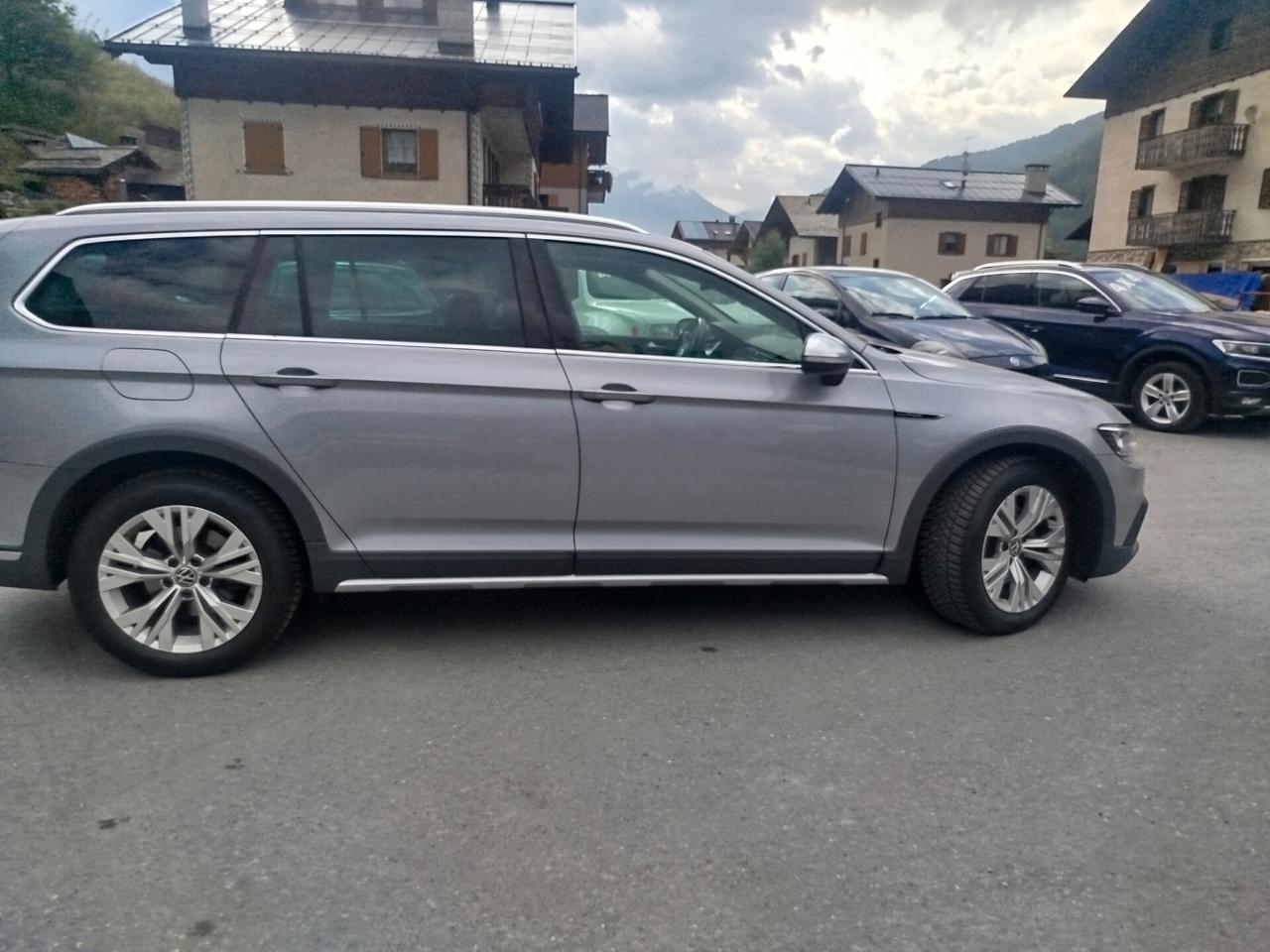 Volkswagen Passat Variant 2.0 TDI SCR 200 CV 4MOTION DSG Executive